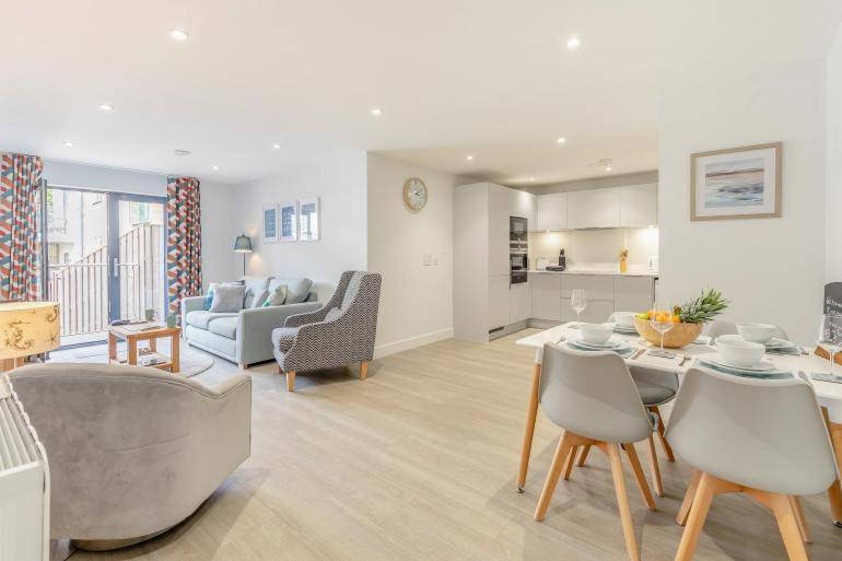 Apartment 2 Rockham - Luxury At Byron Woolacombe, Only 4 Minute Walk To Beach! Woolacombe